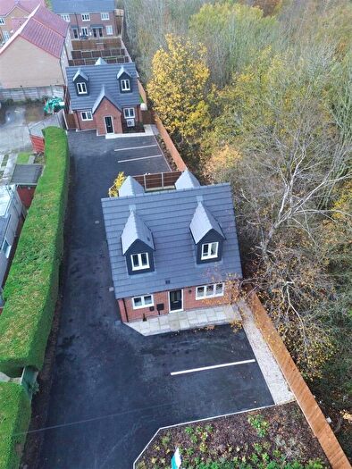 2 Bedroom Detached Bungalow For Sale In Chesterfield Road, Holmewood, Chesterfield, Derbyshire, S42