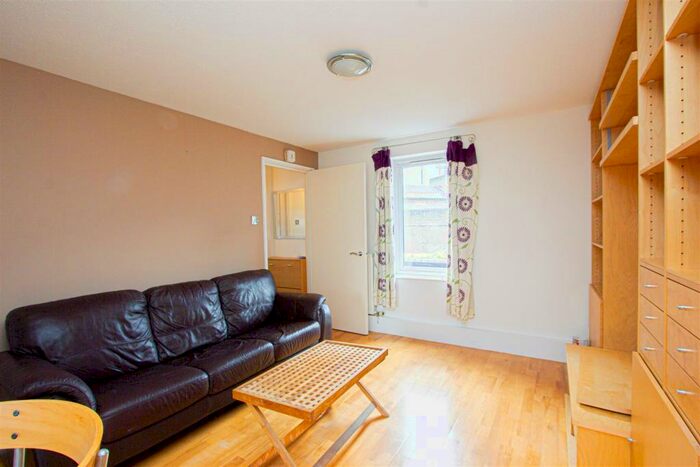 1 Bedroom Apartment To Rent In East Smithfield, Tower Hill, E1W