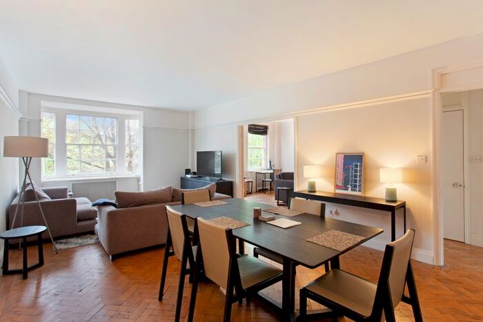 3 Bedroom Flat To Rent In Kensington Park Road, London, W11