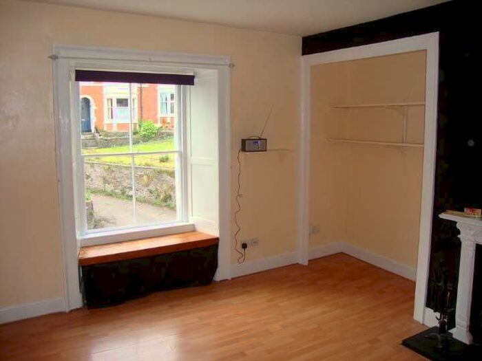 1 Bedroom Flat To Rent In Frome, BA11 1qp #338915