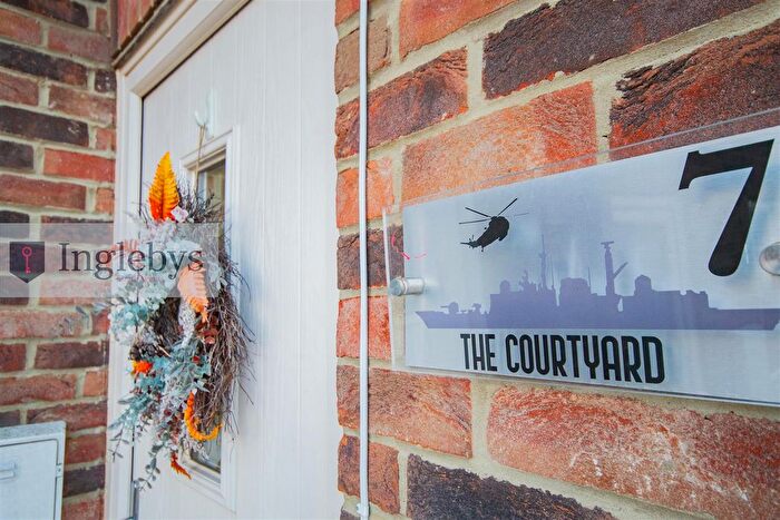 2 Bedroom Flat For Sale In The Courtyard, Broctune Gardens, Brotton, TS12