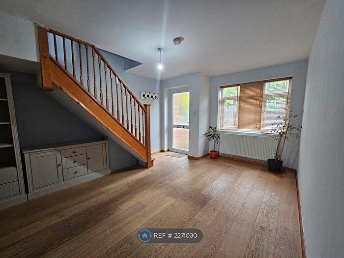 2 Bedroom End Of Terrace House To Rent In Whitton Avenue West, Greenford, UB6