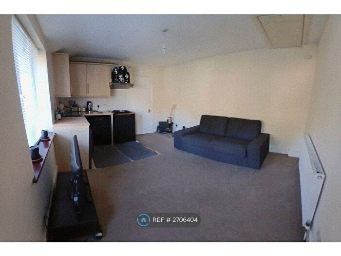 1 Bedroom Flat To Rent In Bean Road, Greenhithe, DA9