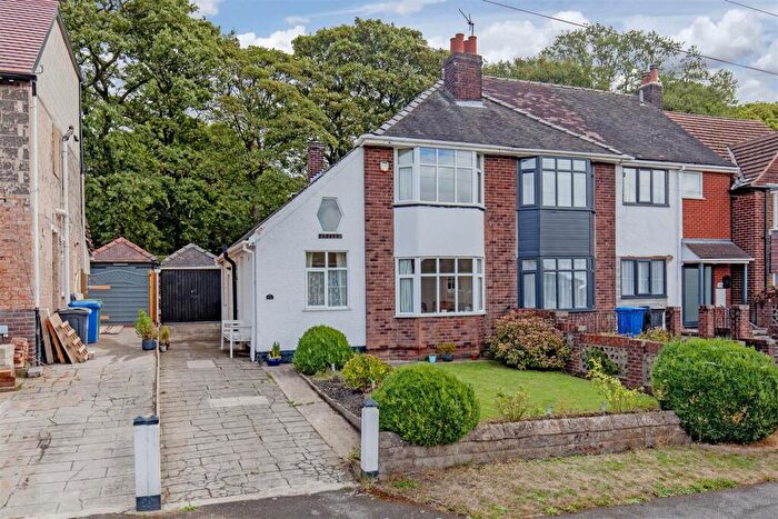 3 Bedroom Semi-Detached House For Sale In Hady Crescent, Hady, Chesterfield, S41