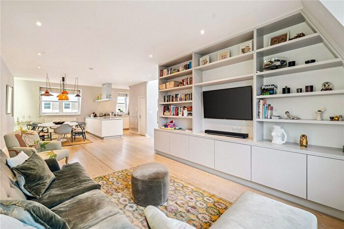 4 Bedroom Flat For Sale In Elsham Road, London, W14