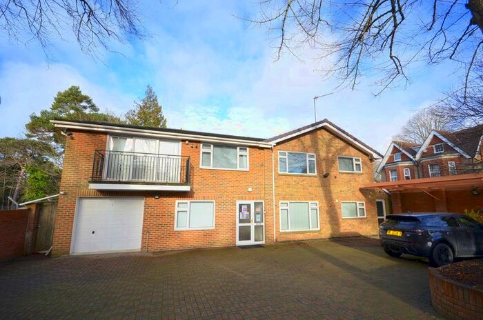 2 Bedroom Flat To Rent In Milton Road, Bournemouth BH8