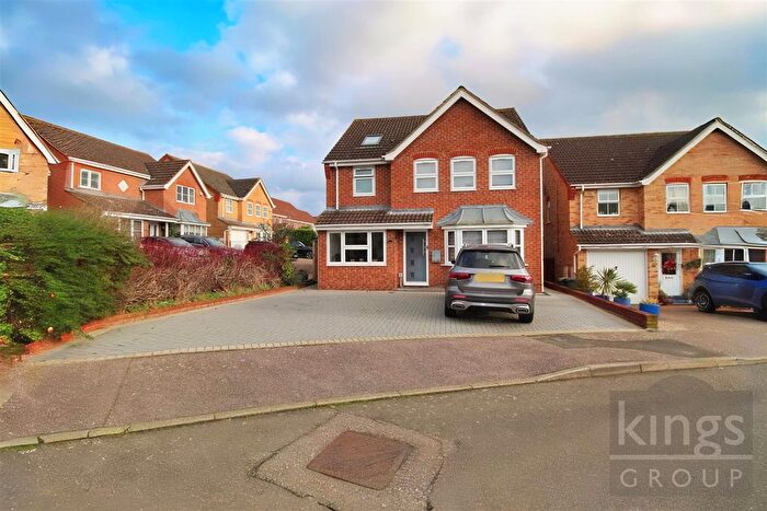 5 Bedroom Detached House For Sale In Bloomfield Road, Cheshunt, Waltham Cros, EN7