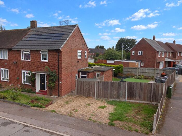 3 Bedroom Semi-Detached House For Sale In Red Rails, Luton, Bedfordshire, LU1