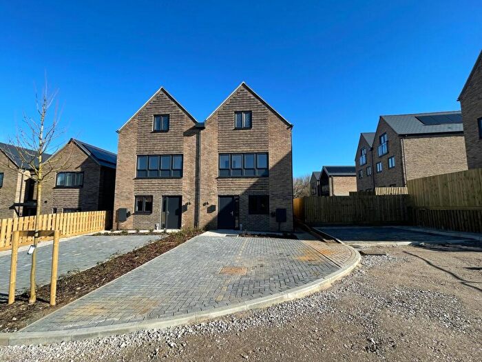 4 Bedroom Semi-Detached House For Sale In Wolverton Road, Great Linford, Milton Keynes, MK14