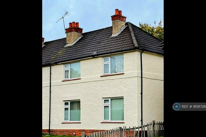 4 Bedroom Semi-Detached House To Rent In Burgess Road, Southampton, SO16