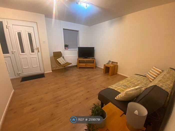 3 Bedroom Terraced House To Rent In Moor Close, Lancaster, LA1