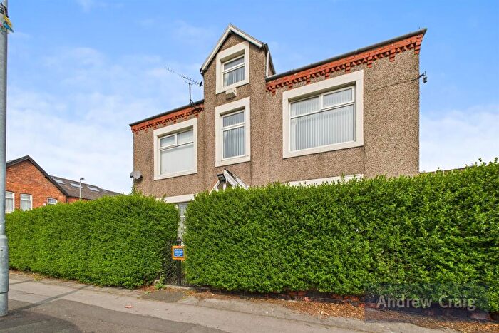 3 Bedroom End Of Terrace House For Sale In Whitehall Road, Gateshead, NE8
