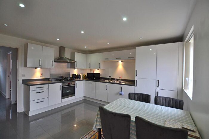 4 Bedroom Terraced House To Rent In Jubilee Drive, Church Crookham, GU52