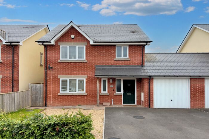 3 Bedroom Link Detached House For Sale In Pyon Close, Canon Pyon, Hereford, HR4