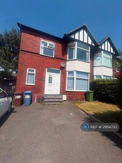 2 Bedroom Flat To Rent In Stockport Road, Stockport, SK3