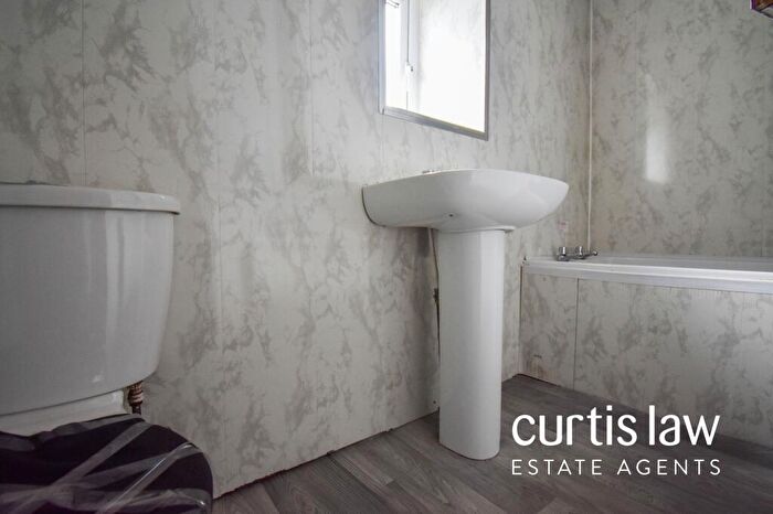 3 Bedroom End Of Terrace House For Sale In Redearth Road, Darwen, BB3