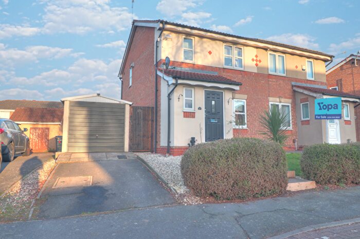 3 Bedroom Semi Detached House For Sale In Cheney Road, Leicester, LE4