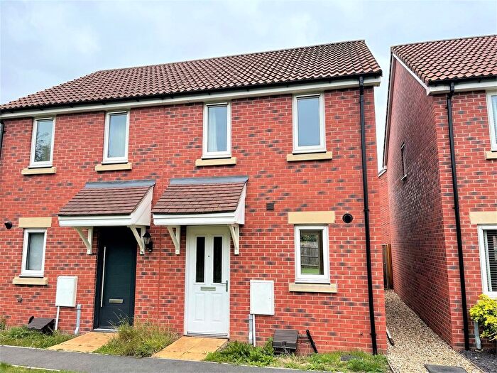 2 Bedroom Semi-Detached House To Rent In Beacon Close, Bathpool, Taunton, TA2