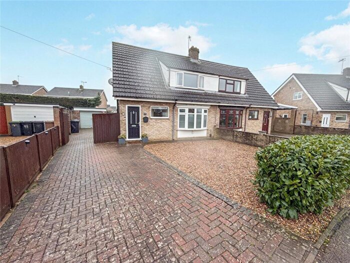 3 Bedroom Semi Detached House For Sale In Redwood Drive, Waddington, Lincoln, Lincolnshire, LN5
