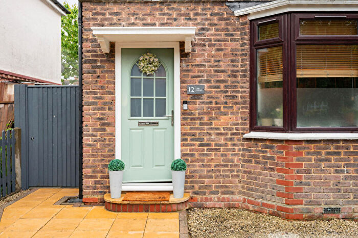 3 Bedroom Semi Detached House For Sale In Lime Avenue, Horsham, RH12