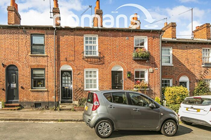 2 Bedroom Terraced House To Rent In St. Johns Hill, Reading, RG1