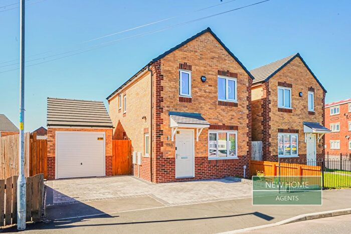 3 Bedroom Detached House For Sale In Millers Lane, Platt Bridge, Wigan, WN2