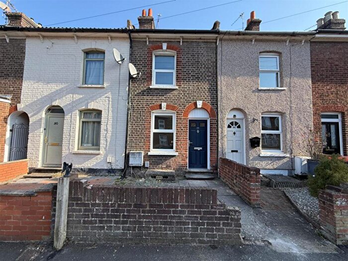 2 Bedroom Terraced House To Rent In Victoria Street, Dunstable, LU6