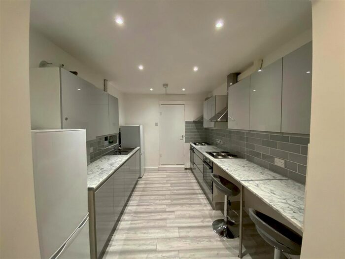 1 Bedroom Property To Rent In Denny Road, London N9