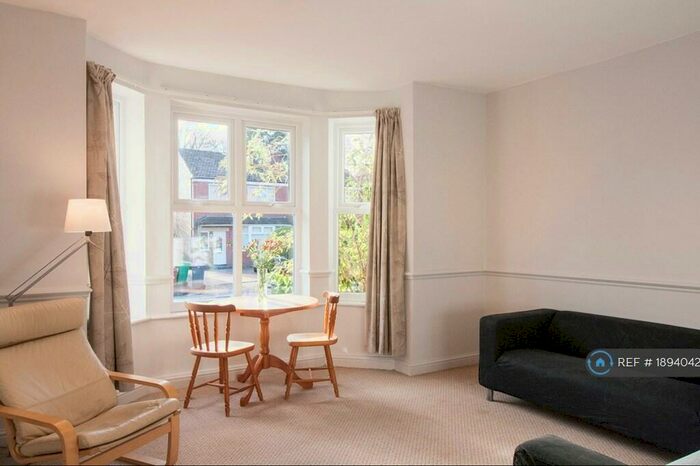 2 Bedroom Flat To Rent In Manley Road, Manchester, M16