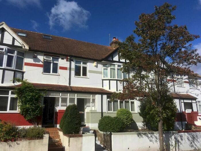 3 Bedroom Terraced House To Rent In Trosley Avenue, Gravesend, DA11