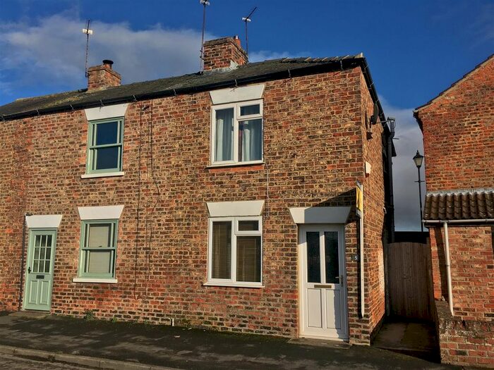 2 Bedroom Cottage To Rent In Front Street, Sowerby, Thirsk, YO7
