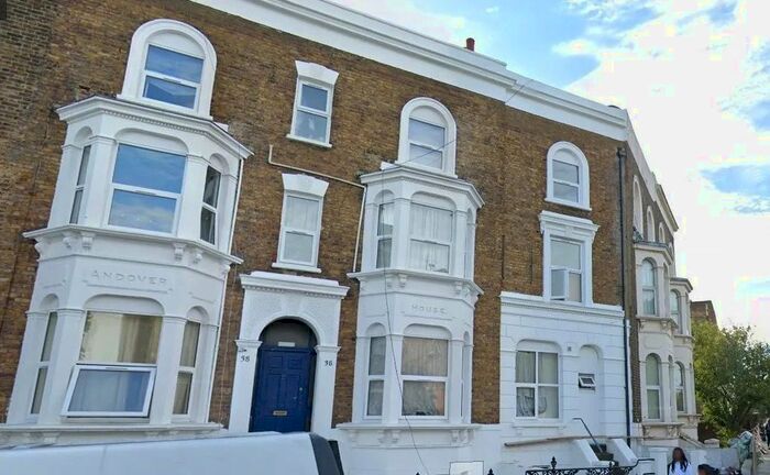 Studio To Rent In Powerscroft Road, Hackney, London, E5