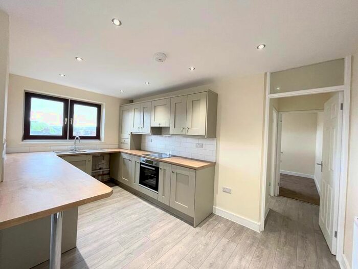 1 Bedroom Flat To Rent In Hanover Court, Hanover Street, Newcastle, Staffordshire, ST5