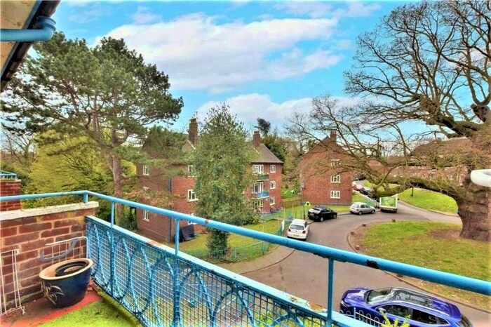 2 Bedroom Flat To Rent In Beaconsfield Close, London, SE3