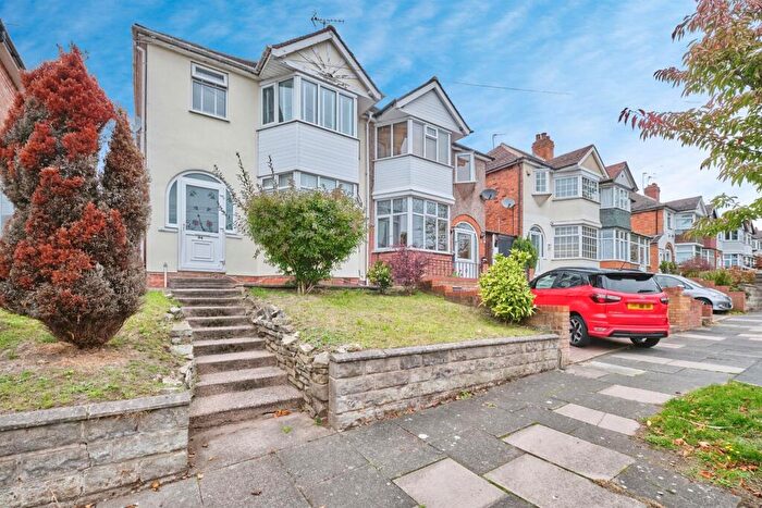 3 Bedroom Semi-Detached House For Sale In Blakeland Road, Birmingham, B44