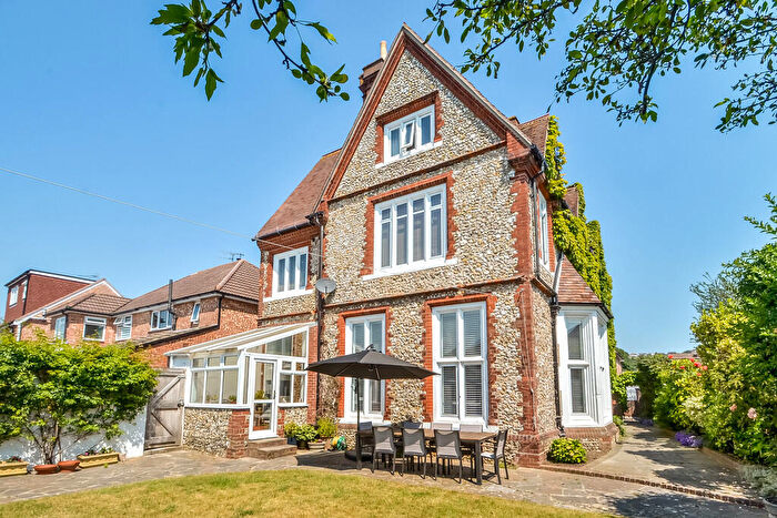 8 Bedroom Detached House For Sale In Drayton, Hampshire, PO6