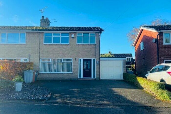 3 Bedroom Property To Rent In Bracken Close, Stoke-On-Trent, ST7