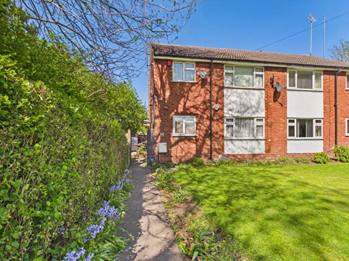 2 Bedroom Maisonette For Sale In Great Barr, Birmingham, B43