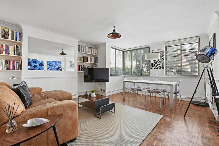 2 Bedroom Flat For Sale In Swains Lane, Highgate, N6