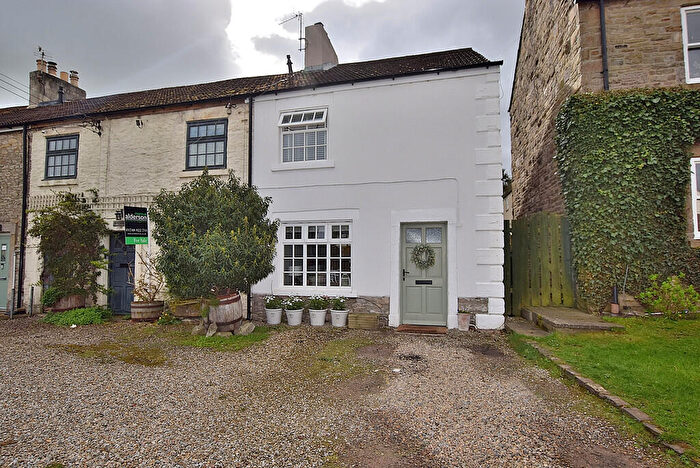 2 Bedroom End Of Terrace House For Sale In Richmond Road, Skeeby, DL10