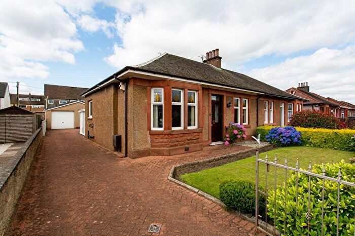 2 Bedroom Bungalow For Sale In St Andrews Road, Renfrew, PA4
