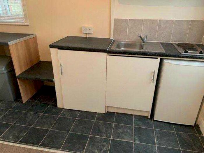 1 Bedroom Studio To Rent In Satanita Road, SS0