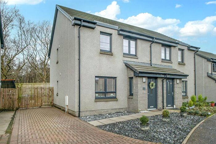 3 Bedroom Semi Detached House For Sale In Mcaulay Brae, Orchid Park, Plean, FK7