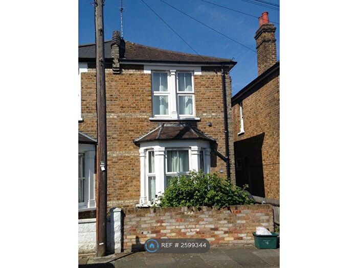 4 Bedroom Semi-Detached House To Rent In Balmoral Road, Kingston Upon Thames, KT1