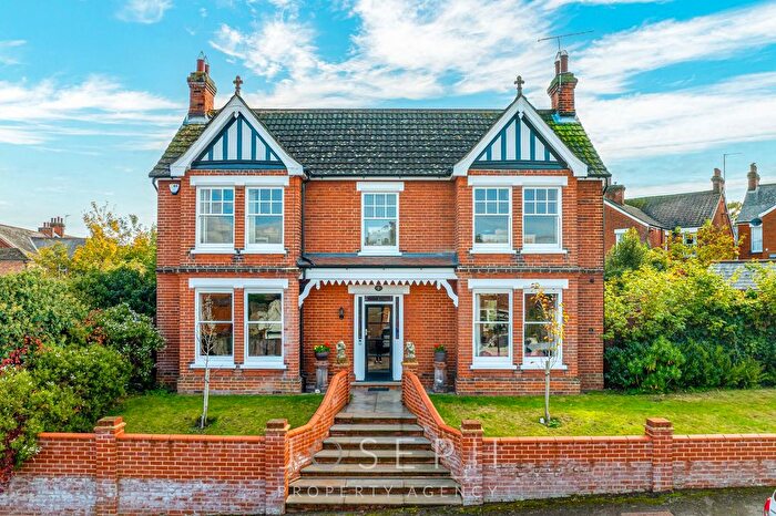 5 Bedroom Detached House For Sale In Tolworth Road, Ipswich, IP4