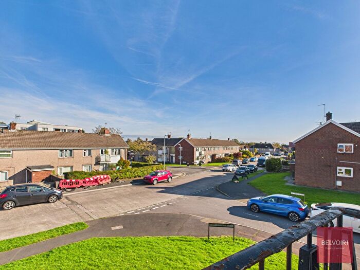 3 Bedroom Flat To Rent In Bay Tree Avenue, Sketty, Swansea, SA2