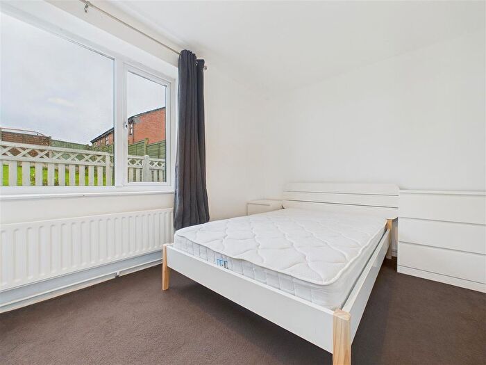 3 Bedroom Semi-Detached House For Sale In Landor Crescent, Rugeley, WS15