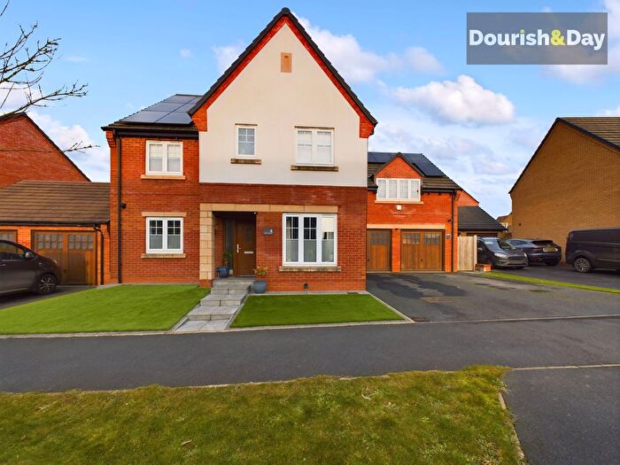 5 Bedroom Detached House For Sale In Tulip Walk, Gnosall, ST20