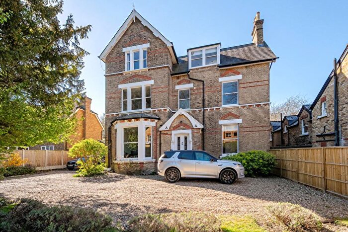 3 Bedroom Flat For Sale In The Avenue, Beckenham, Kent, BR3
