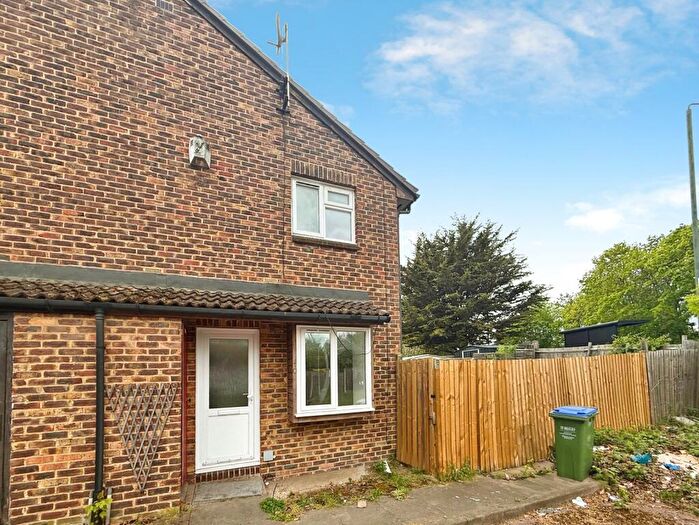 1 Bedroom Terraced House To Rent In Bernal Close, London, SE28